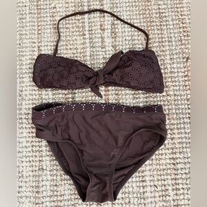 2 pieces bathing suit.